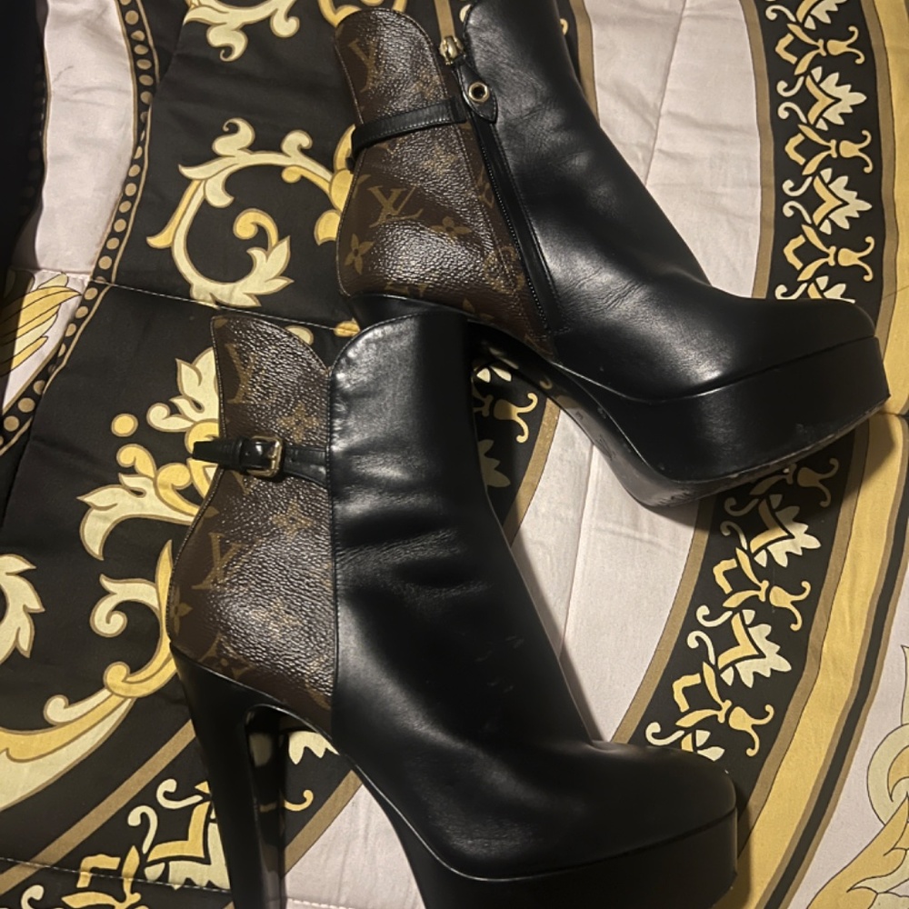 Receipt included Louis Vuitton boots afterglow sz38 - Picture 3 of 8